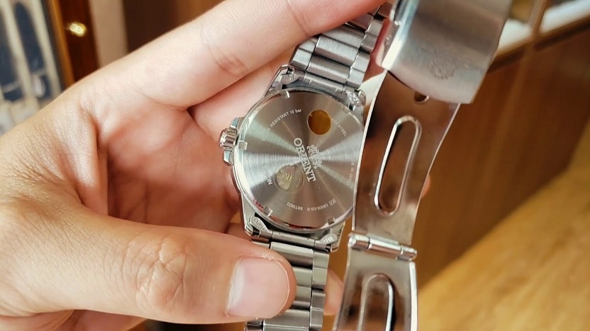 Chiếc đồng hồ Orient SUND6003W0 dòng Swimmer có gì đặc biệt? - Ảnh 4