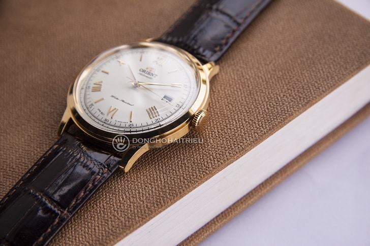 Nét đẹp cổ điển của đồng hồ Orient Bambino FAC00007W0 - Hình 2