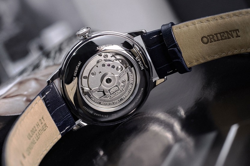 Có nên mua đồng hồ dây da nam đẹp giá rẻ của hãng Orient - Hình 4