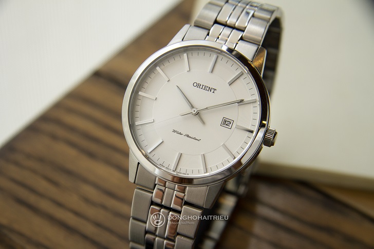 Review đồng hồ Orient FUNG8003W0: Sapphire chẳng lo bị xước - ảnh 2 - ảnh 2