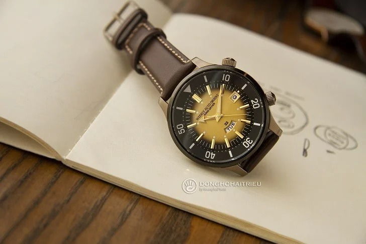 Đồng hồ lặn Orient-Diver được thiết kế đầy tính thẩm mỹ