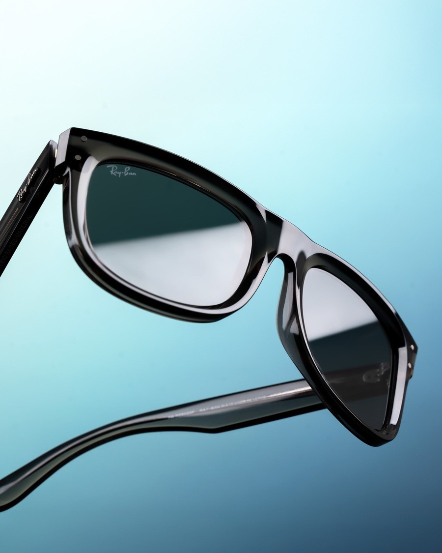 Cấu trúc tròng kính lõm trên dòng Reverse